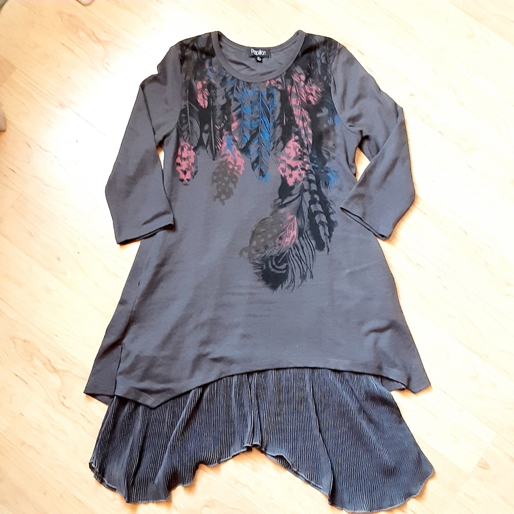 Papillon Pleated Hem Sweater Dress Size M